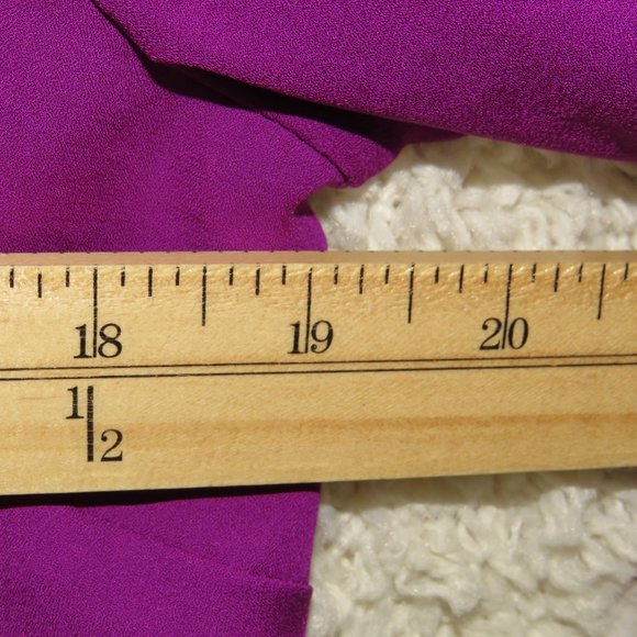 Express* Women's Long Sleeve‎ Curved Hem Split Neck 1/4 Button Down Blouse~ SP - Picture 6 of 8